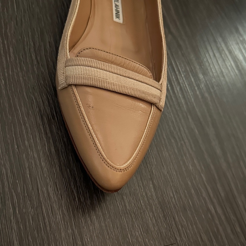 Manolo Blahnik Beige Women's Loafers - Picture 6 of 7